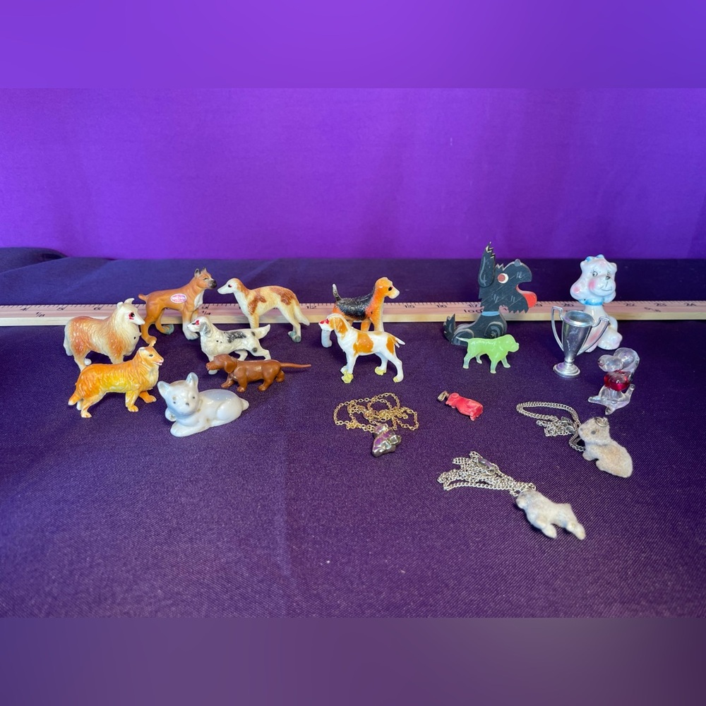 Vintage Set of 17 Assorted Plastic and Assorted Small Dog Figurines Set